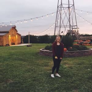 Meet your Posher, Alli